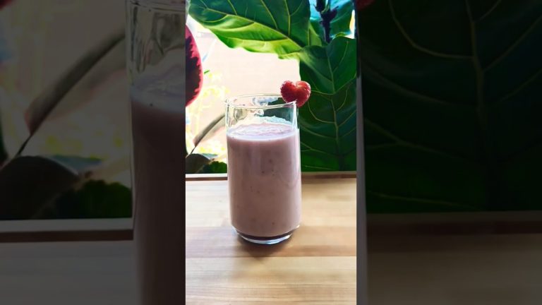 A Cup of Strawberry Calm#StrawberrySmoothie #HealthyRoutine #BloodPressureSupport#SubscribeForMore