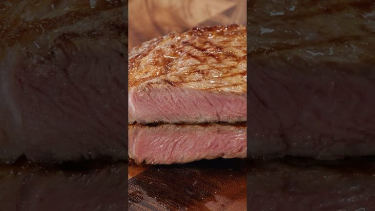 Check out Curtis Stone’s guide to steaks 🥩 #steak #dinner #shorts