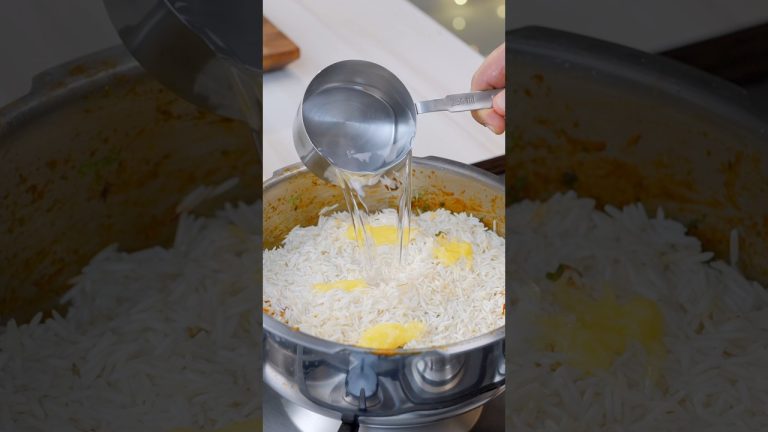 Aalsi wali Tasty Chicken Biryani 😜😜 #bharatzkitchen #food #cookingrecipes #recipe