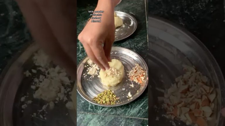 Kuch khas logo ke liye special mithai banai #shorts #mithai #youtubeshorts