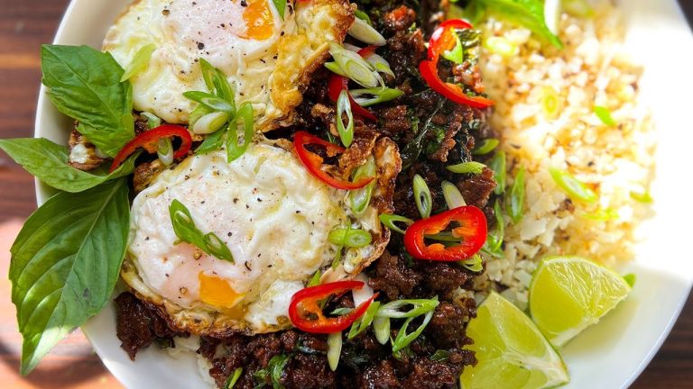 Low-carb Thai Basil Beef & Cauliflower Rice Bowl | Ebook Recipe Demo