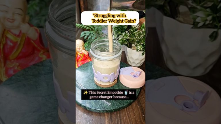 Healthy Banana Smoothie for Toddler Weight Gain Quick & Tasty Recipe🍌🥛#toddlerrecipes #shorts
