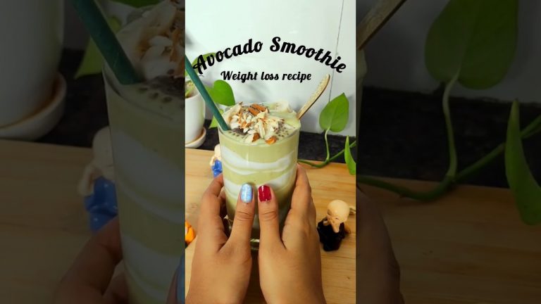 Avocado Smoothie | Day 8 | weight loss diet #avocado #smoothie #trending #shorts #weightloss #recipe