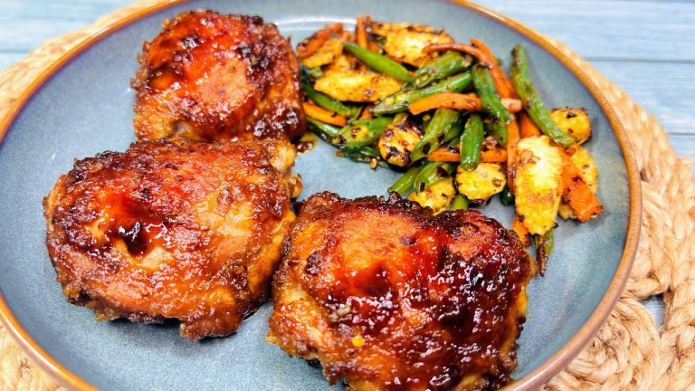 Honey Garlic Chicken Thighs with Veggies | Easy Dinner Recipe