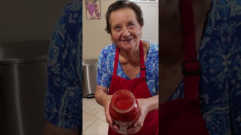 From the sea to Nonna Pia's pot! 🌊🦀 Fresh-caught blue crabs in homemade tomato sauce. 🍅 #NonnaPia