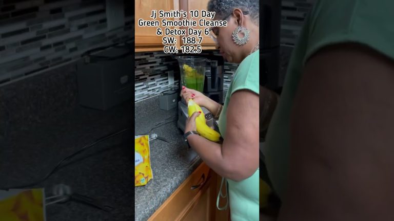 #smoothie #smoothies #smoothierecipes #smoothiedietforweightloss #detox #cleanse #cleanseanddetox