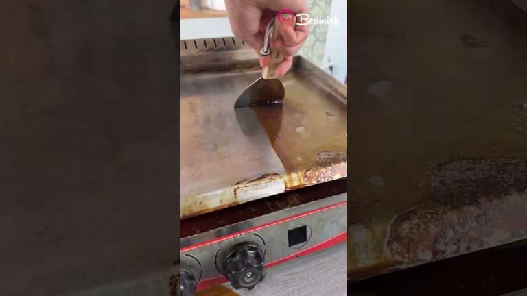 Can Redbull clean a greasy grill…🤔 #clean #redbull #grill