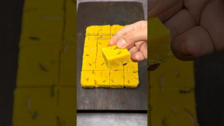 घर में रखें सामान से बनने वाली स्वादिष्ट बर्फी Sweet Recipes #shorts #trending #dessert #sweet