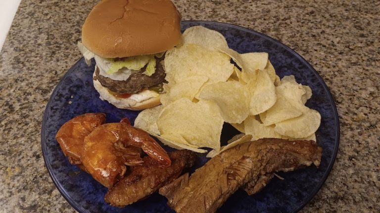 Baddies Reaction! Labor Day Bbq Vlog! LOOK AT EVERYTHING I COOKED!