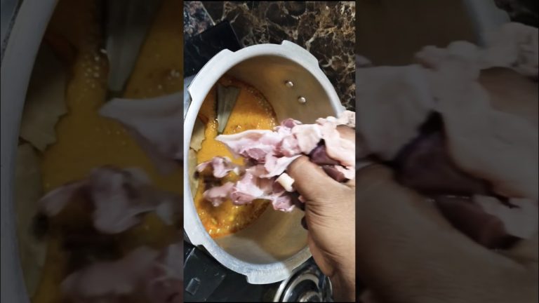 Pork Curry Recipe | Nepal Ma Bane ko Sungur Ko Masu | #shorts #youtubeshorts #nepalifood #viral