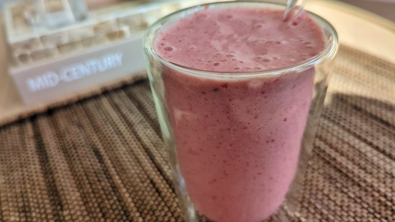Böğürtlenli Smoothie Tarifi
