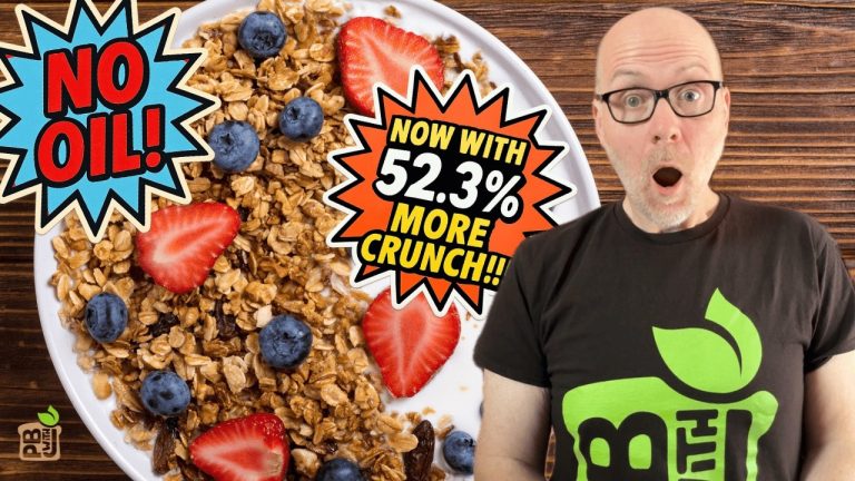 The Crunchiest Oil-Free Granola Recipe | Pumpkin Spice Smoothie Bowl!