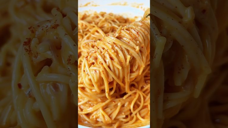 Makarna Tutkunları Buraya: KARAMELİZE SOĞANLI SPAGETTİ 🍝😍 #yemekcom #makarnatarifleri