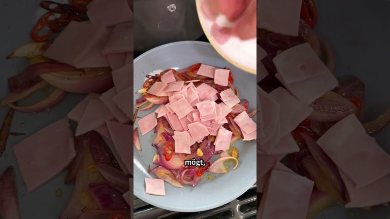 Wie wär's mit so einem leckeren Nudelauflauf? 😍 Heute mit Brokkoli, Schinken und natürlich Käse!