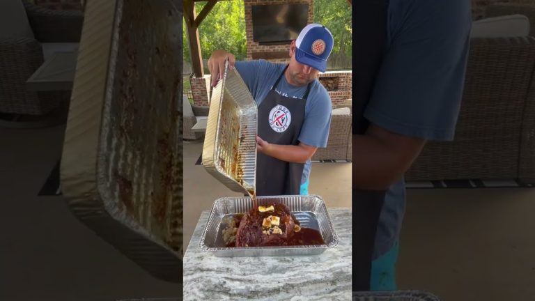 Pulled Pork on the Z Grills #pork #pelletgrill