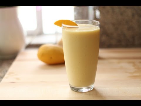 Pineapple Mango Smoothie – SUMMER DRINK SERIES | Simply Bakings