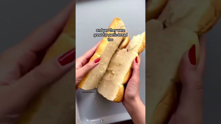 Garlic Bread | cheese Garlic Bread | Easy Garlic Bread#GarlicBreadRecipe#shorts#cheesebread#recipes