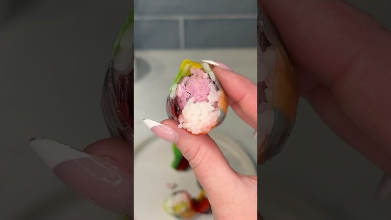 viral dessert sushi recipe 🍇🍚 #recipe #shorts #dessert #easyrecipe #fruit #viralrecipe #food