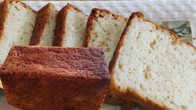 No yeast No Knead Bread in Cooker/बिना यीस्ट कुकर मे सॉफ्ट ब्रेड