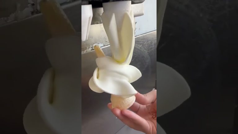 New ICE Cream #icecream #dessert #recipe #food #foodie #cake #shorts #streetfood #video