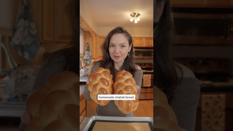 One of the easiest beginner bread recipes: challah 🍞