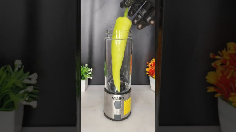 long Green chilli in portable blender #shorts #shortsfeed #shortsvideo
