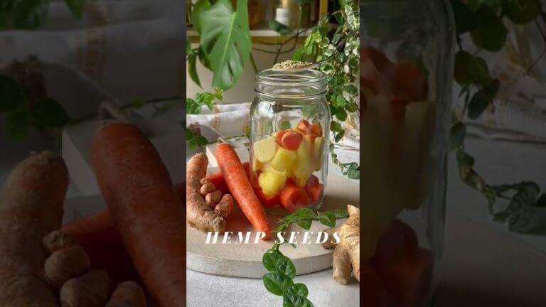 Glowing Skin Smoothie (Carrot Ginger Turmeric Smoothie)