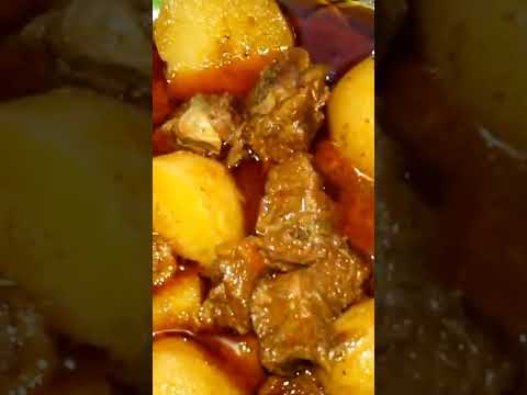 Beef Aloo Korma Recipe | مزیدار آلو بیف کا ذائقےدار قورمہ |  Shorts Video