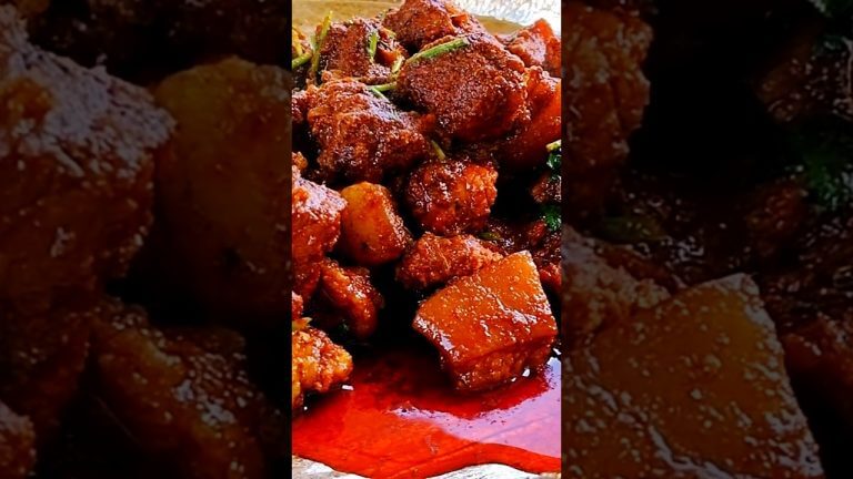 Simple Pork Curry Recipe || Village Style Pork Curry || Tasty Pork belly#porkchilly#pork#shorts