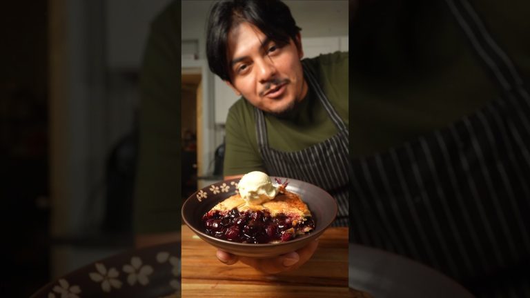 Grandma approved blueberry pie! #baking #dessert