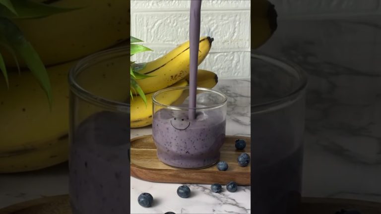 Easy Blueberry Smoothie Recipe||Blueberry Smoothie: A Fast & Creamy Recipe