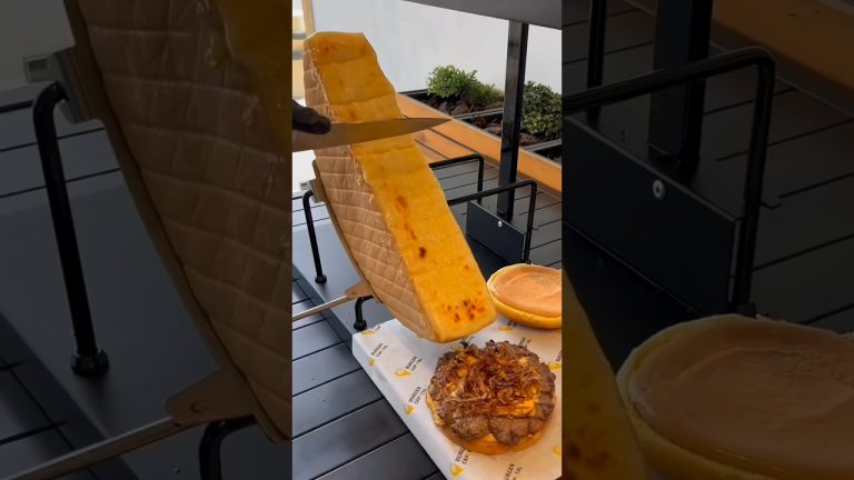 Just a touch of cheese                        #burger #cheeseburger #recipe