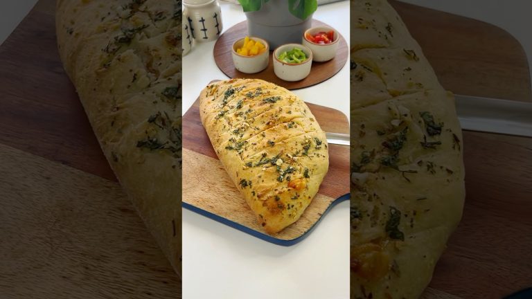 Dominos jaisa stuffed cheesy garlic bread ghar pe banane ki recipe #garlicbread #recipe #shorts