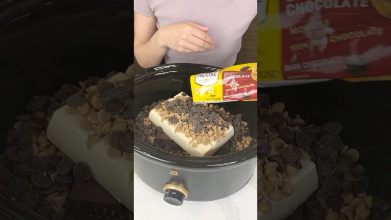 How did I not know this chocolate trick?  #recipe #easyrecipe #chocolate #dessert #crockpot