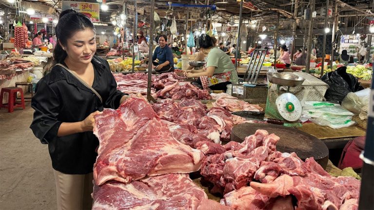 Market show: Yummy pork cooking with homestyle | Yummy pork Sichuan soup cooking