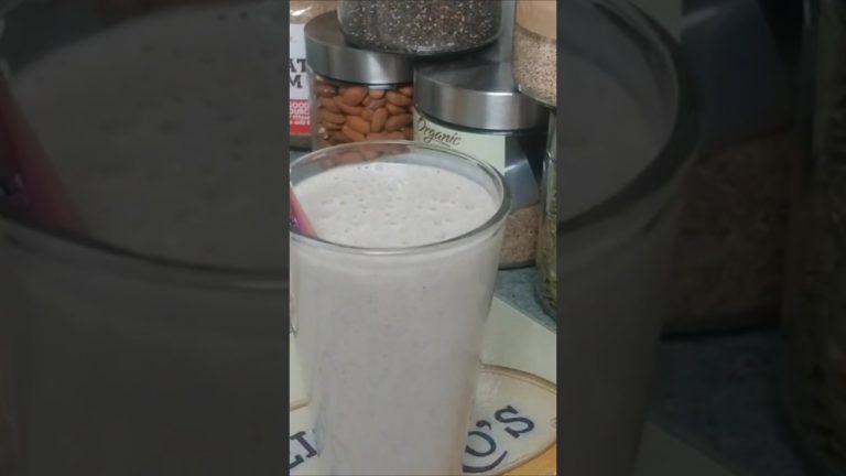 My Breakfast Drink – Mushroom Protein Smoothie #proteinsmoothies #smoothierecipes #mushroomrecipes