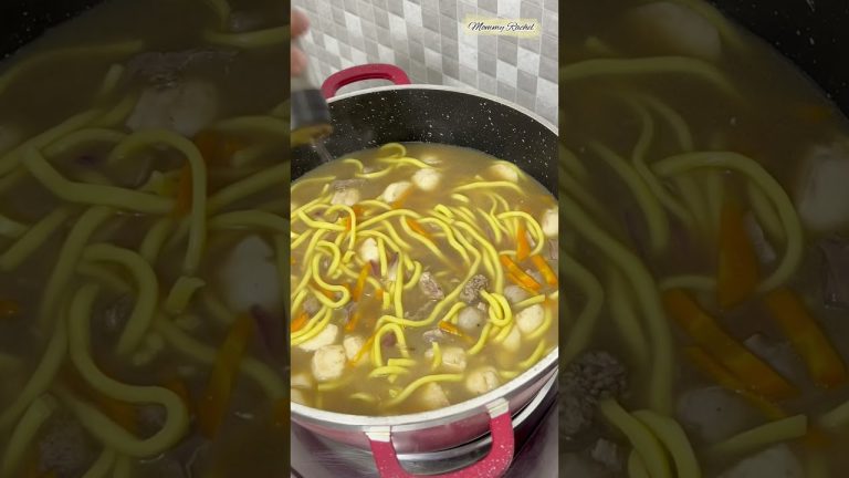 Easy Chicken Lomi Recipe #pinoyrecipe #easyrecipe #lomi #deliciousfood #cooking #comfortfood