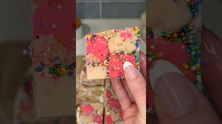 viral frosted circus animals ice cream sandwich recipe #shorts #recipe #icecream #dessert #cookies