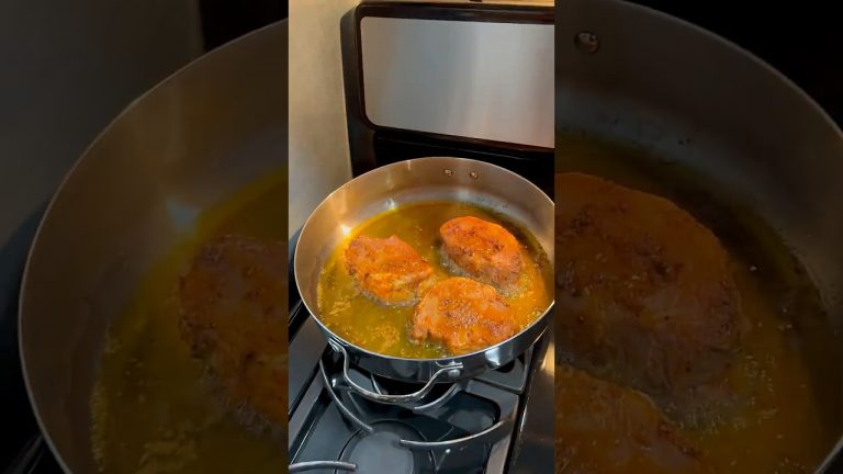 Perfect Pan-Seared Pork Chops|🔥 Sizzling ASMR  #pork #foodie #yummy #kitchen #shorts #cooking #fun