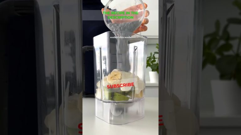 High Protein Kiwi Smoothie (25g Protein) | Healthy Breakfast Recipe