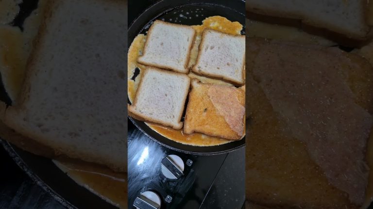 #BreadOmelette #Shorts #FoodShorts #StreetFood #BreakfastRecipe #trending