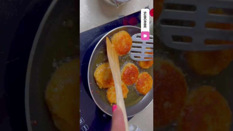 Street tikki jaisa swad#alootikki #aloo#potato#recipe#food #streetfood#snacks #food #viral #reels#yt