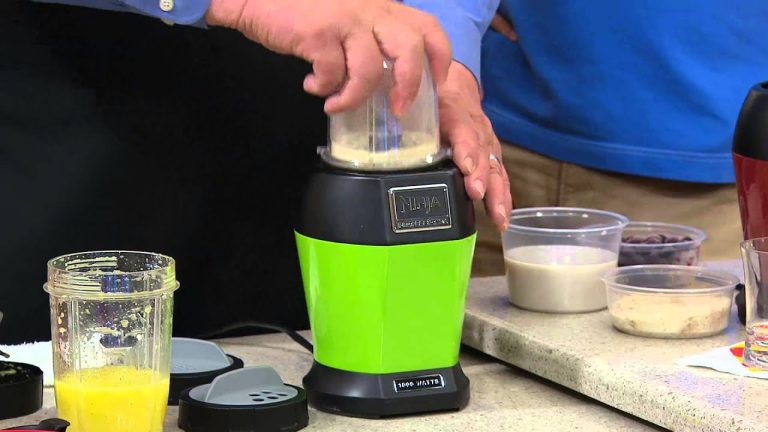 Nutri Ninja 1000 Watt Pro Blender w/ Nutrition Guide & Recipes with Rick Domeier