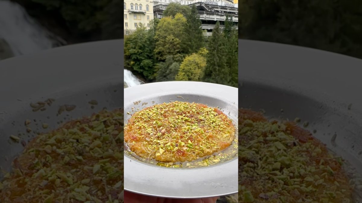 “Keep calm and eat kunafa.” #chefkk #kunafa #kunafarecipe #recipe #cooking #baking #austria