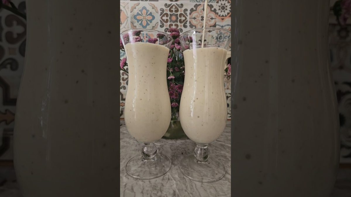 Banana Ice Cream Shake in 30 Seconds 🥤| Summer Chill Recipe #Shorts #QuickRecipe#foryou #dailyshorts