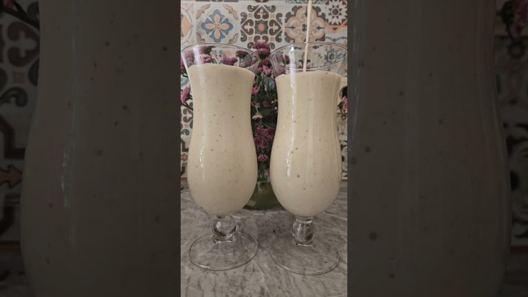 Banana Ice Cream Shake in 30 Seconds 🥤| Summer Chill Recipe #Shorts #QuickRecipe#foryou #dailyshorts