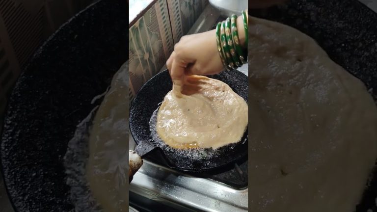 how make quick tawa roti #food#cooking #shortsfeed#breakfast #nehaviralrecipe#viral#ytshorts#foodie