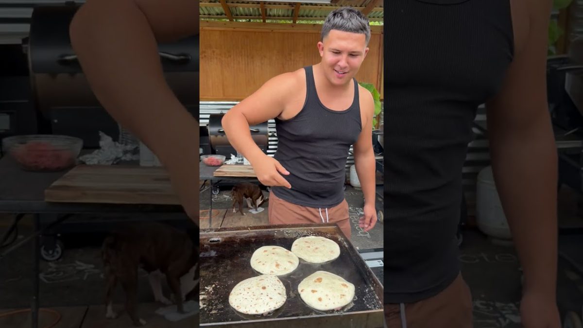 Quick & Easy Taco Burger Snack in the Flattop Griddle | Let’s Go!