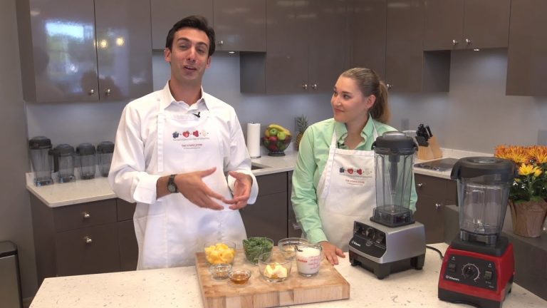How to Make a Green Smoothie with your Vitamix