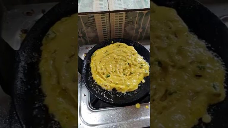 how to make cooked tawa roti #food#recipe#cooking #breakfast#explore#ytshorts #nehaviralrecipe#viral
